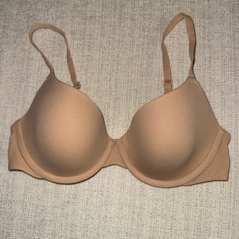 SKIMS Fits Everybody T-Shirt Bra
